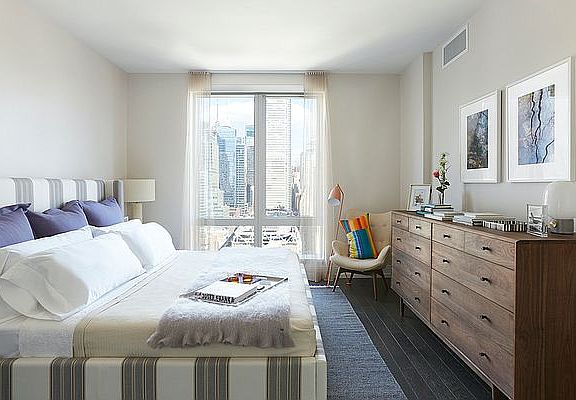 5th image of 555 10th Ave APT 17G