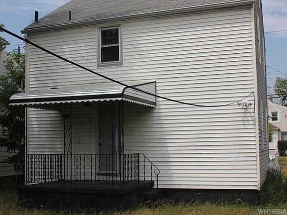 2nd image of 2243 Forest Ave