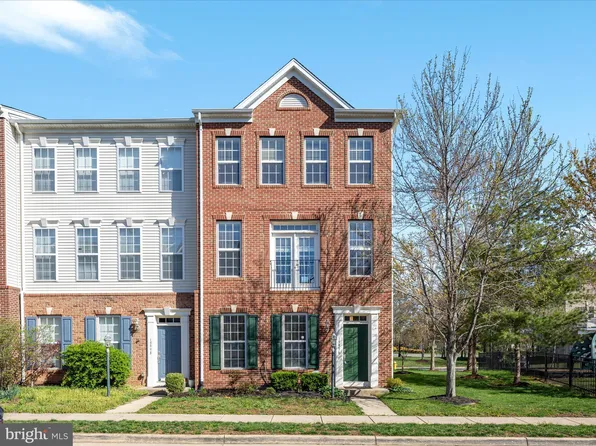 15996 Greymill Manor Dr, Haymarket, VA 20169