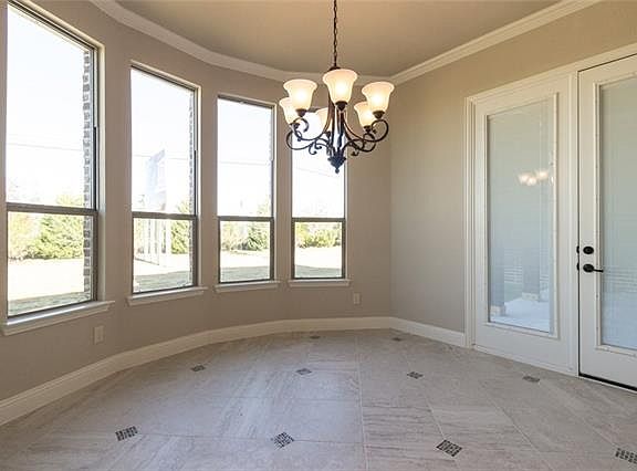 5th image of 418 Pendall Dr