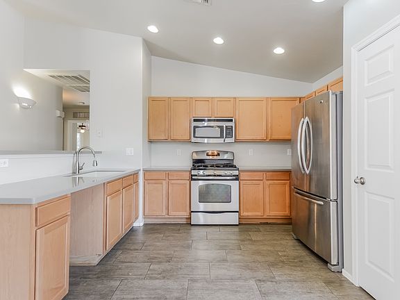 2nd image of 5287 S Newcastle Ct