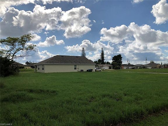 3rd image of 627 SE 2nd Ter