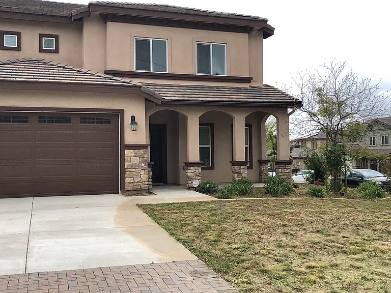 3248 Chase Rd — Photo 1