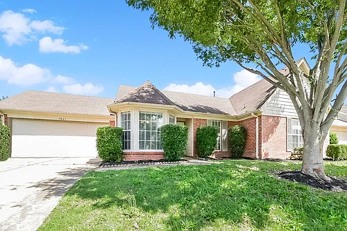 7845 Sarah Ann Dr S Photo 1