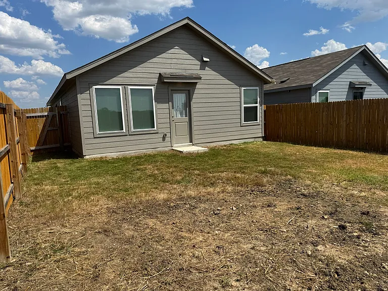 12931 Kathleen St — Photo 20