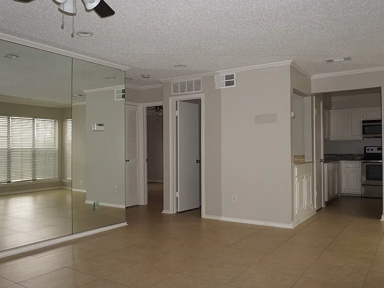 2728 Copper Creek Dr #107 — Photo 9