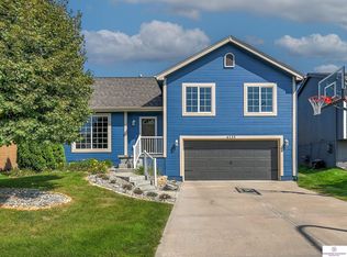 6135 S 190th Ter, Omaha, NE 68135