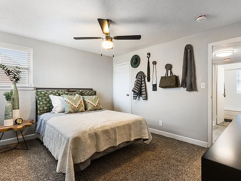Brickline Apartments — Photo 25