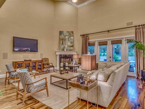 4th image of 1309 Upland Crest Ct