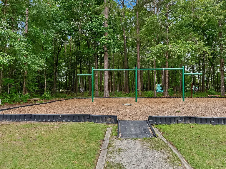 247 Clayburne Dr — Photo 33