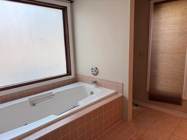 5990 Kirkwall Ct W — Photo 22