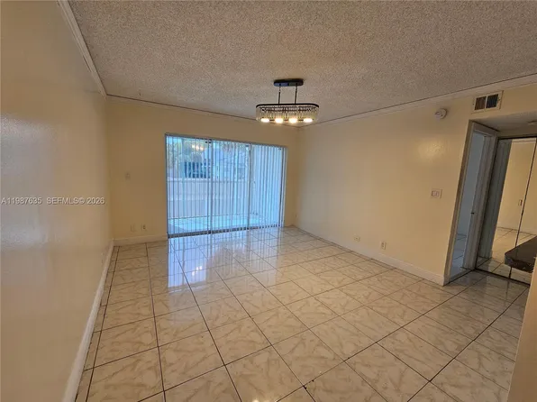 5686 Rock Island Rd APT 126, Fort Lauderdale, FL 33319