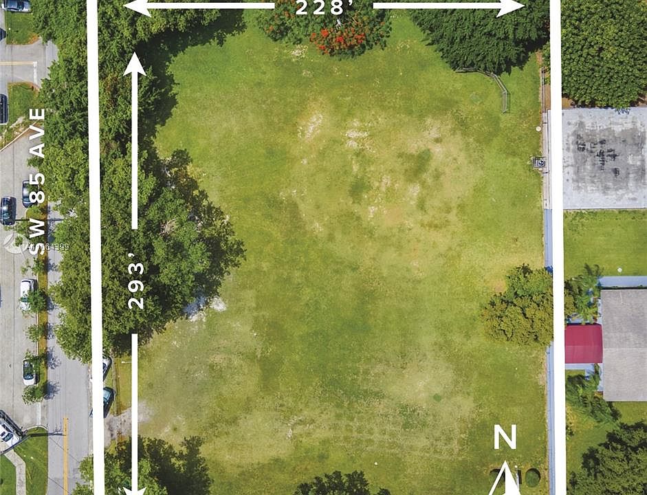 2nd image of 8445 Sunset Dr