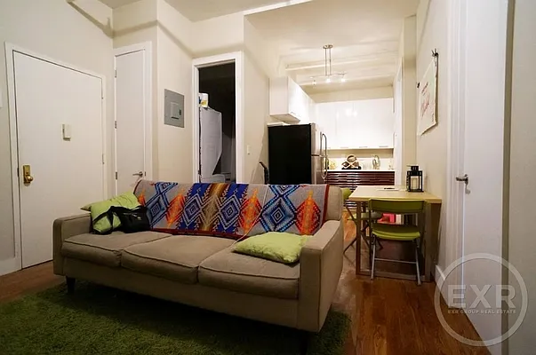 Rented by EXR | media 7