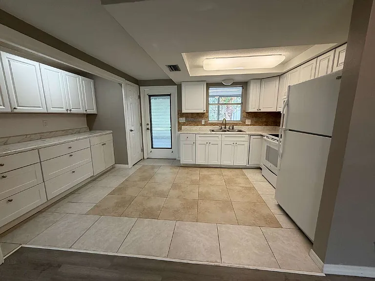 5342 Cedar Ln — Photo 10