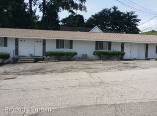 824 13th St APT 1, Bedford, IN 47421