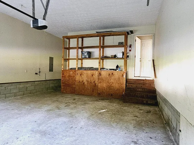 702 Barney Fones Dr — Photo 12