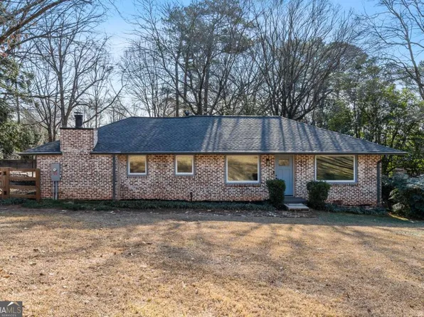 3811 Hillcrest Dr SE, Smyrna, GA 30080