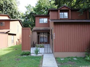 5830 SW 8th Pl, Gainesville, FL 32607