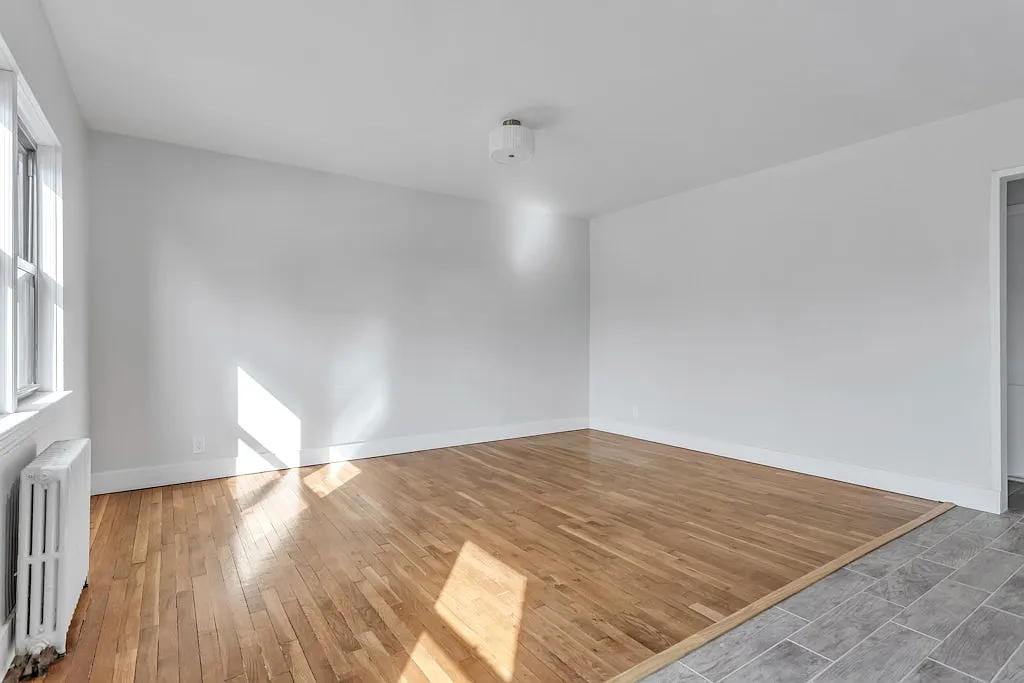 2 bed, 1000 sqft, $2,799 — Photo 3
