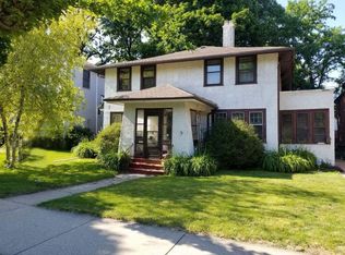 5024 W Wisconsin Ave, Milwaukee, WI 53208