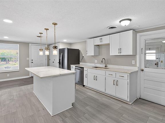 5th image of 1018 Osprey Ct