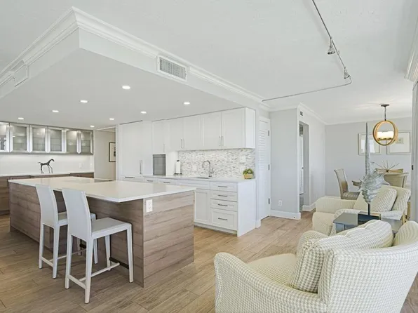 5400 Ocean Blvd APT 63, Sarasota, FL 34242