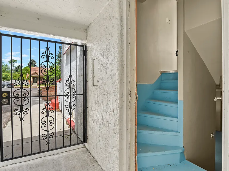 320 S Dale Ct #A — Photo 15
