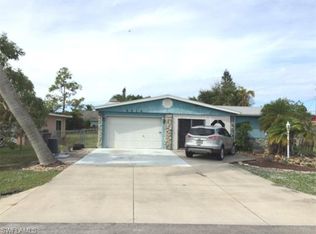 4514 Normandy Dr, Naples, FL 34112