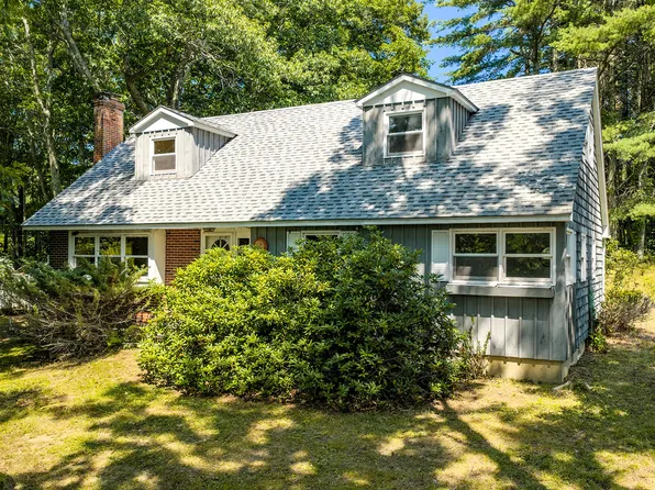 407 Rockland Street, Rockport, ME 04856