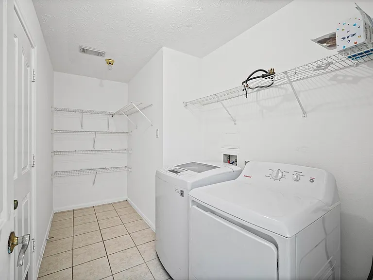 26115 Cypresswood Dr — Photo 14
