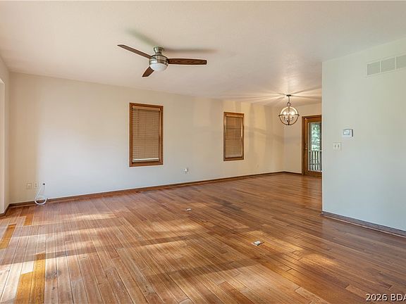 5th image of 84 Primrose Ln
