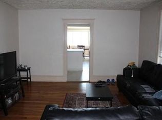 113 Gladstone St #3, Boston, MA 02128