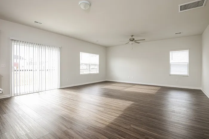 111 Percheron Dr — Photo 5
