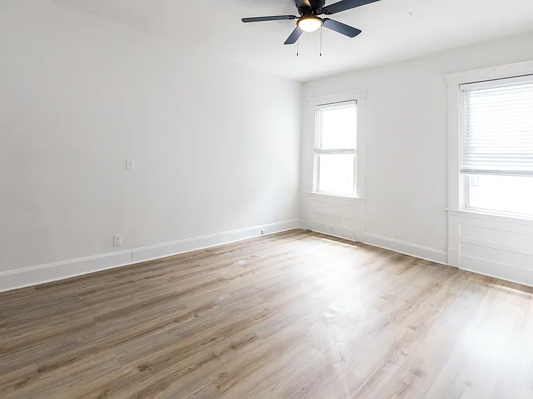 3319 Fairfield Ave #2 — Photo 2
