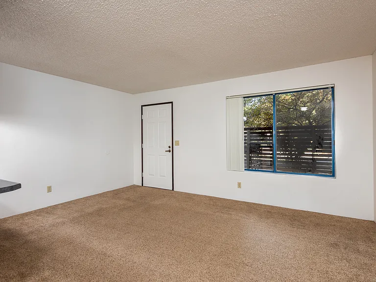 Coddingtown Mall Apartments — Photo 13