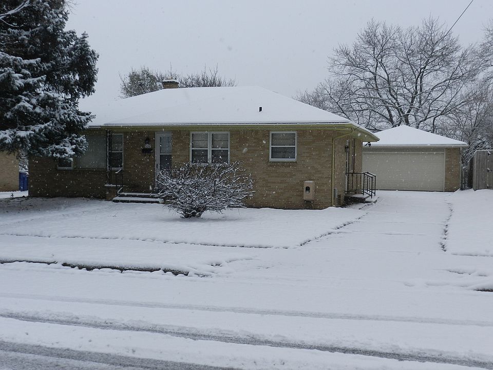 1st image of 932 Calvary Ave NW