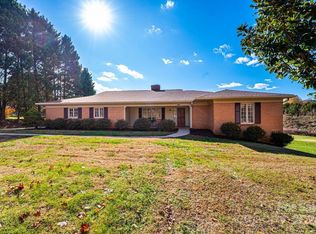 1032 E 23rd St #6G, Newton, NC 28658