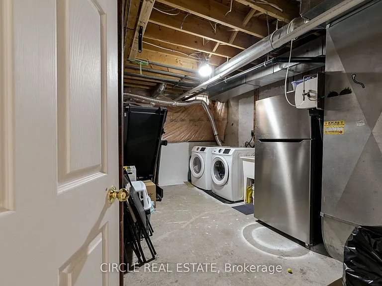 20 Spadina Rd #20 — Photo 35