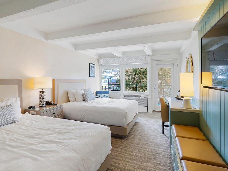 1st image of 269 Fontana BOULEVARD #1625