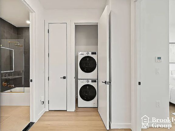 5th image of 556 Baltic St #509