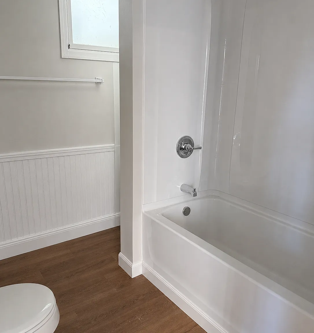 1 bed, 1000 sqft, $1,800 — Photo 2