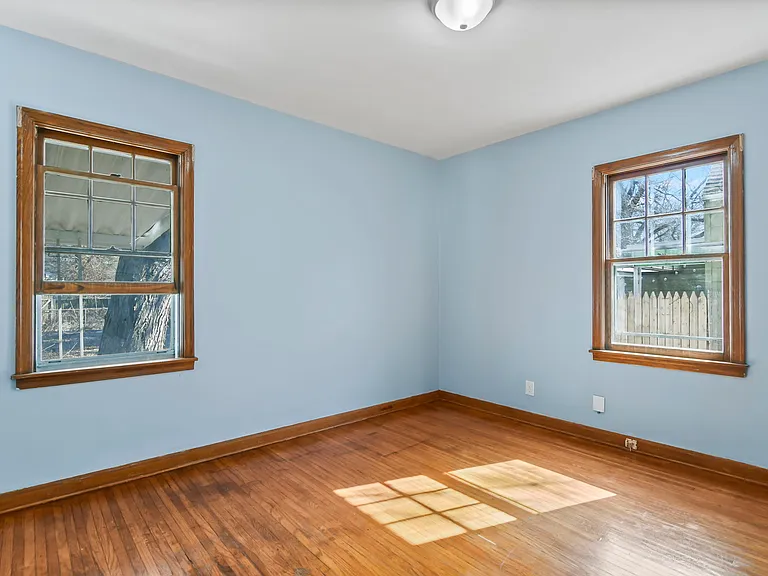 2636 S 7th St — Photo 18