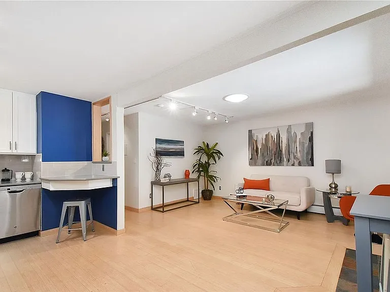 625 Pearl St #28 — Photo 2
