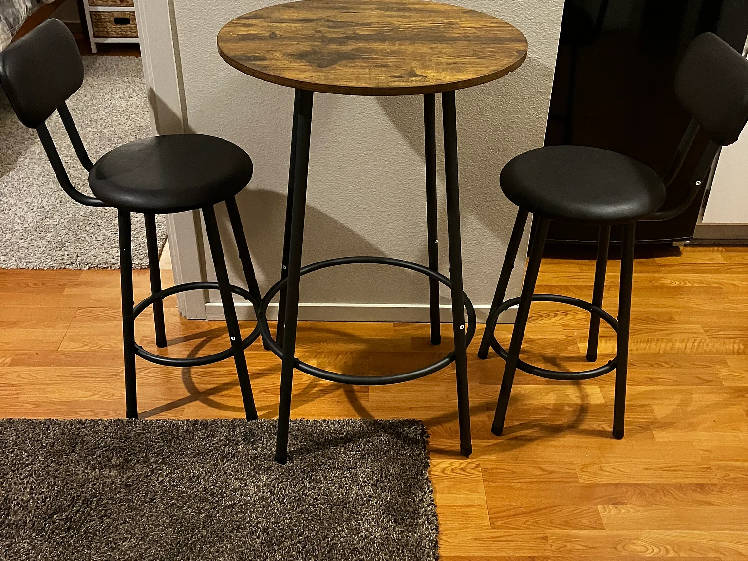 1 bed, 400 sqft, $2,180 — Photo 2