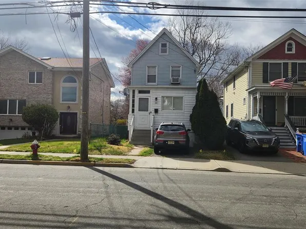 65 Grove St, Tenafly, NJ 07670