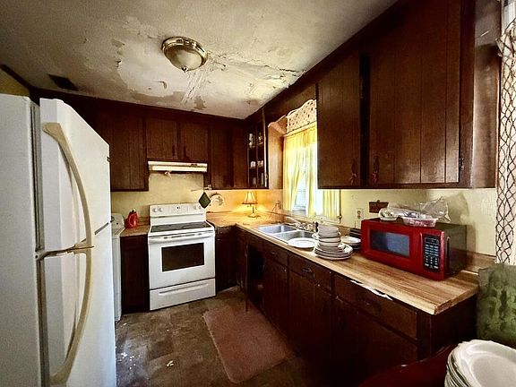 4th image of 1008 West St