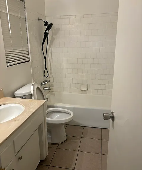 4400 Balboa Dr #D — Photo 9