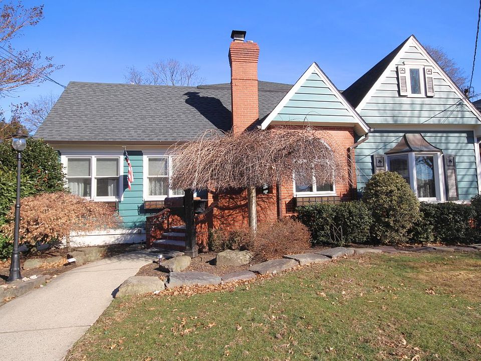 1st image of 83 Cloister Pl