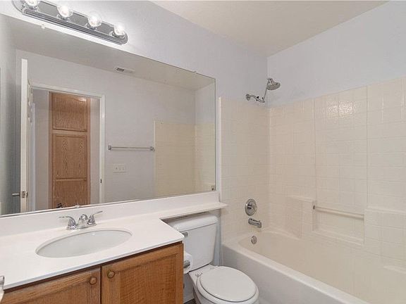 2nd image of 501 Moorland St